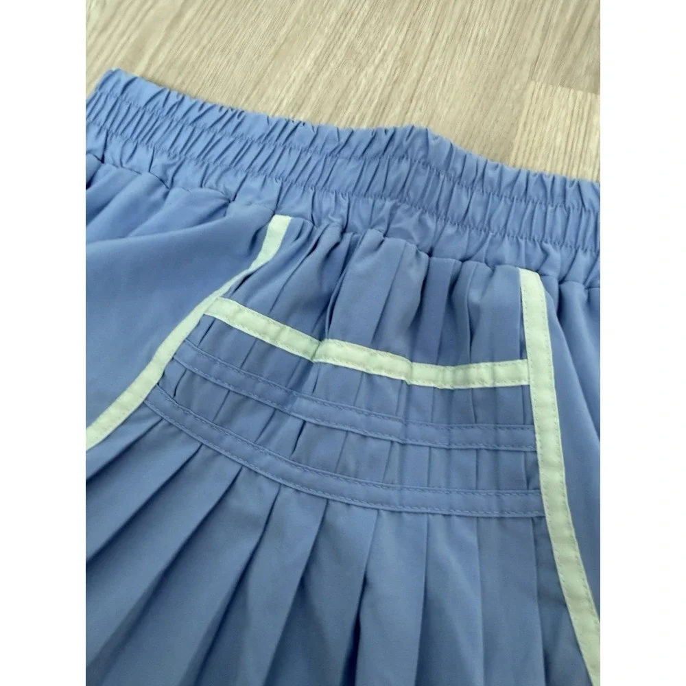 Simply Southern Blue Pleated Mint Piping Athletic High Rise Flowy Train Shorts M